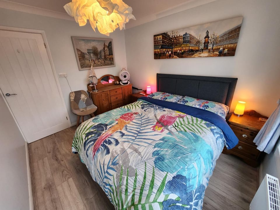 Seaspot is a 1 bed annex ground floor apartment at stunning Broadsands Beach nr Brixham! Apartment in Paignton