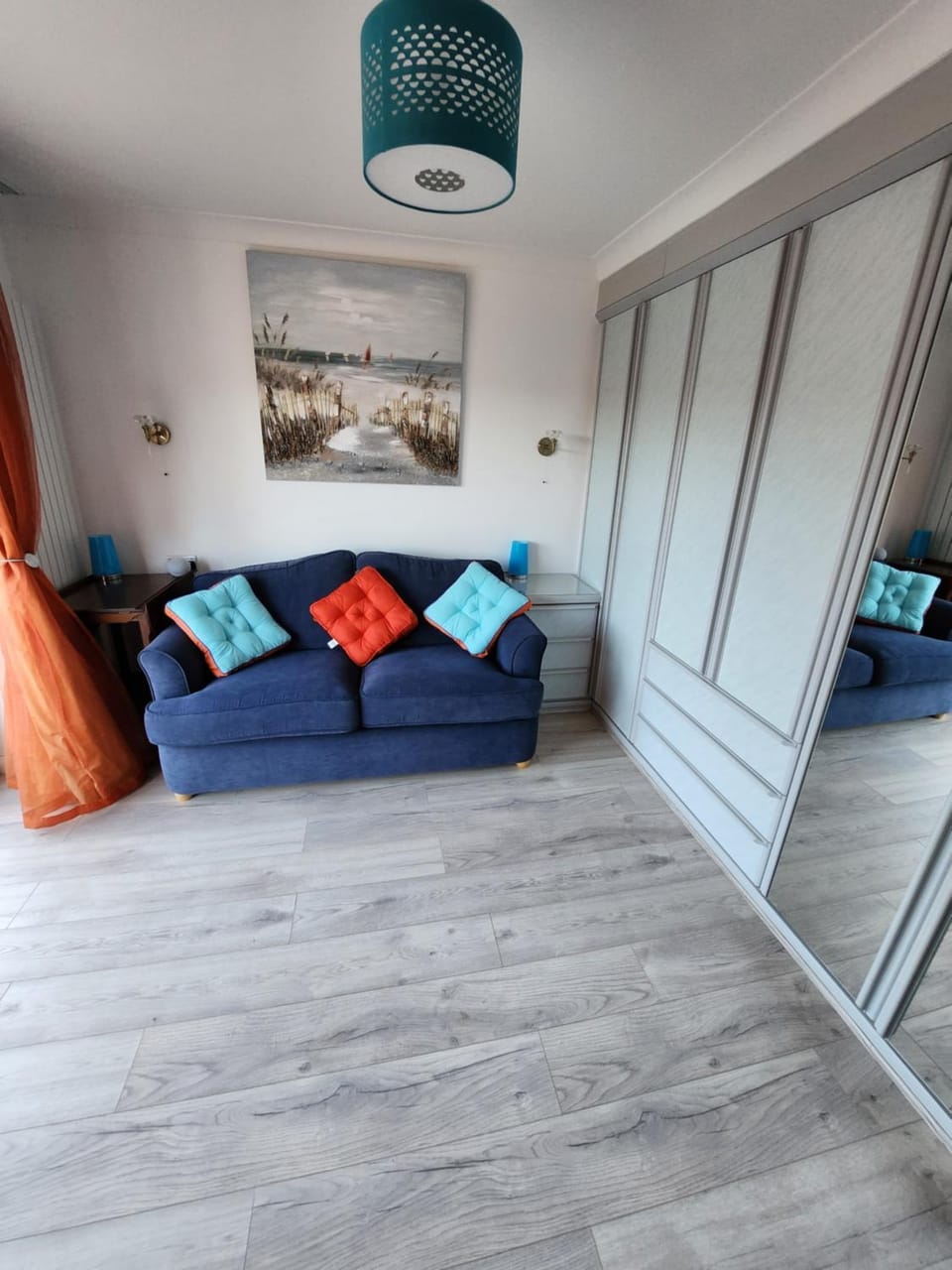 Seaspot is a 1 bed annex ground floor apartment at stunning Broadsands Beach nr Brixham! Apartment in Paignton