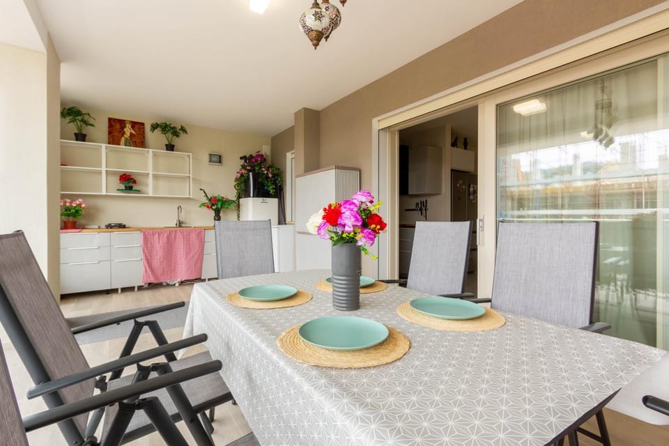 Balcony/Terrace, Dining area