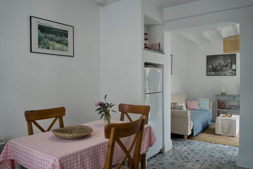 Property building, Dining area