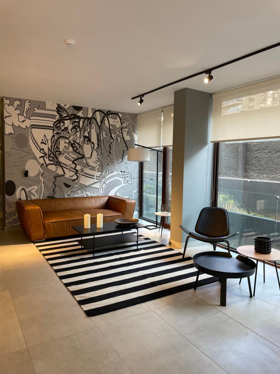 Facade/entrance, Lobby or reception, acessibility