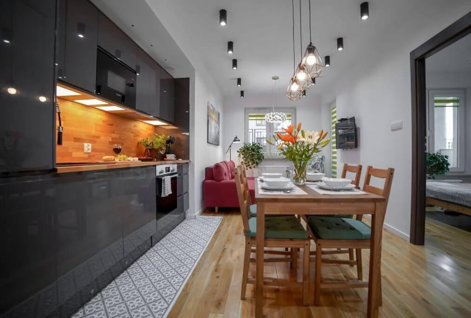 Kitchen or kitchenette, Living room, Seating area, Dining area, minibar, pet friendly, stove