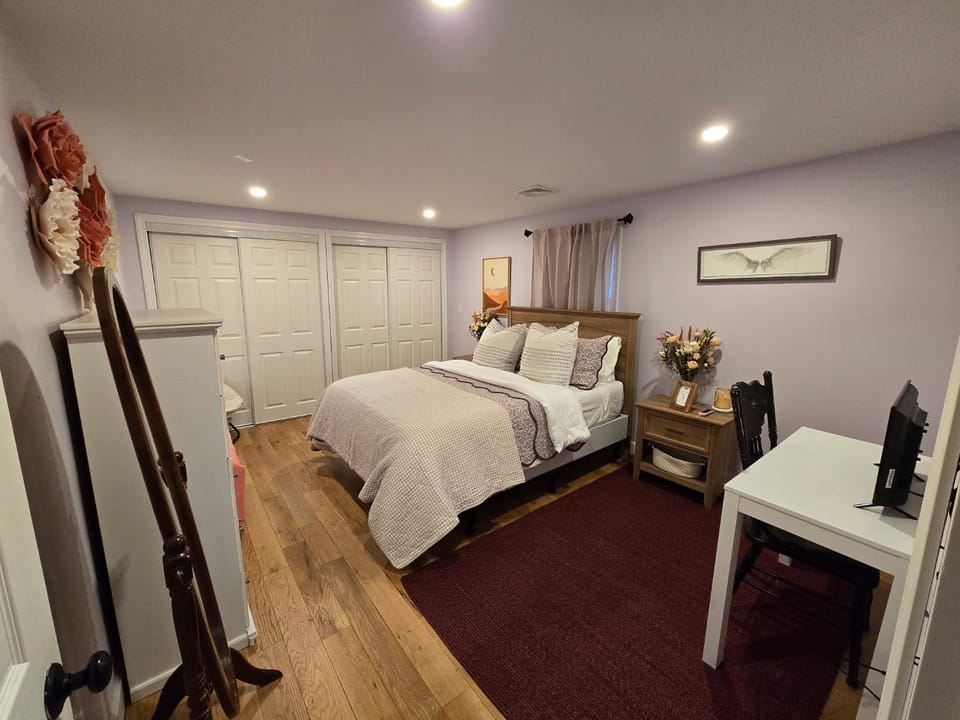 Modern Family Home in Middletown, RI- just 4 mi to Newport! Vacation rental in Middletown