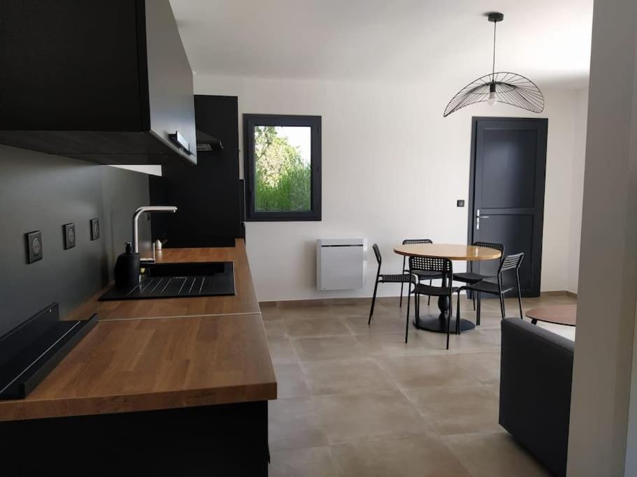 Beau logement neuf à 5 mn de la mer Apartment in Ventiseri