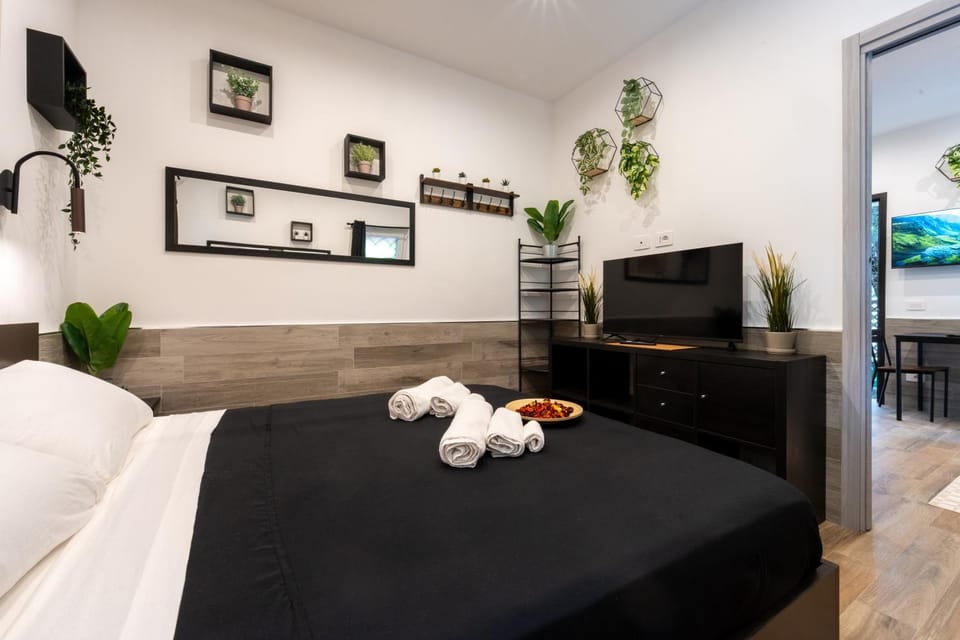 TV and multimedia, Bedroom, towels