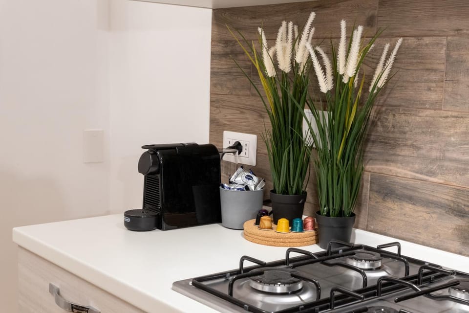 Coffee/tea facilities, Kitchen or kitchenette