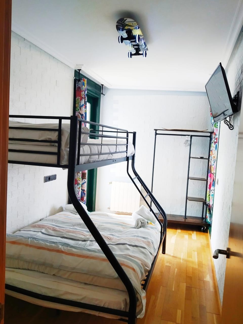 TV and multimedia, Photo of the whole room, Bedroom, bunk bed