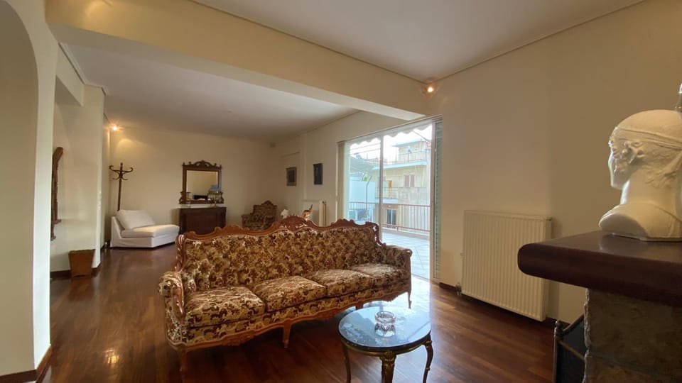 Athens center vintage maisonete Apartment in Athens