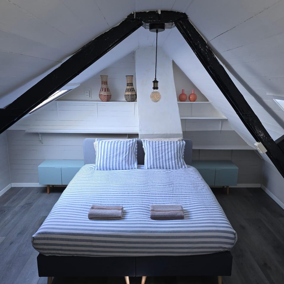 Property building, Bedroom