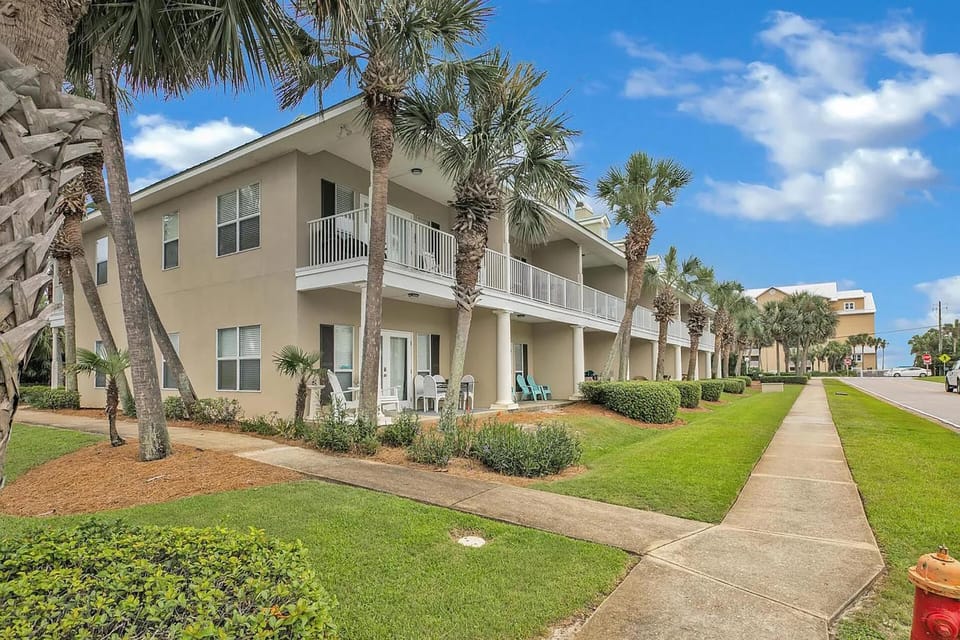 Caribbean Dunes 225 House in Destin
