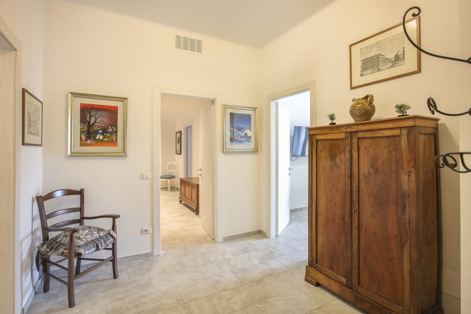 Living room, Seating area, wardrobe