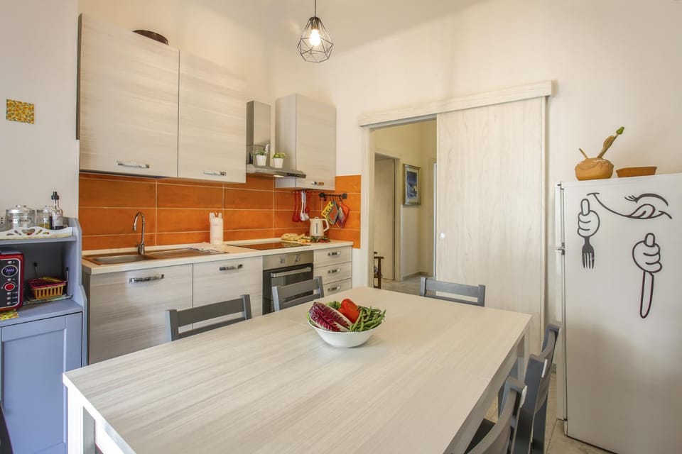 Dining area, dishwasher, minibar, pet friendly, stove