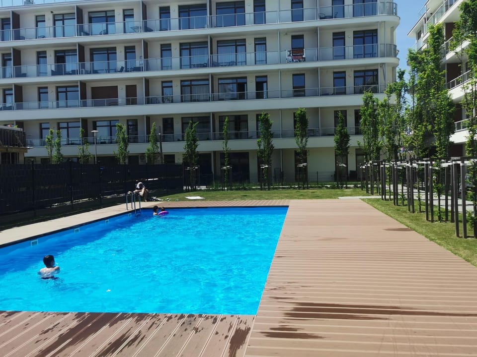 Property building, Swimming pool