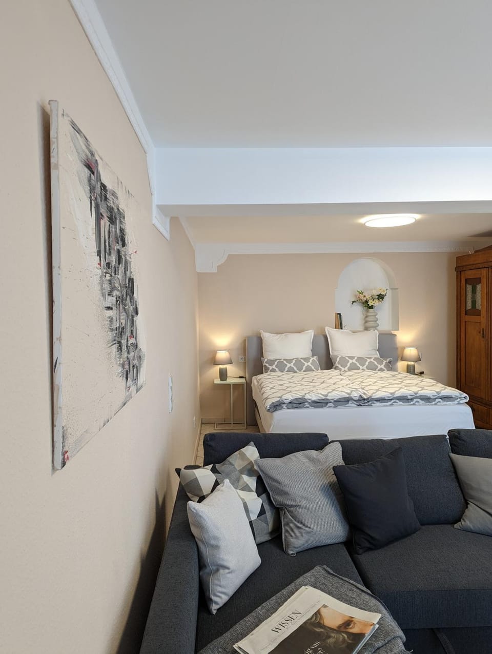 Photo of the whole room