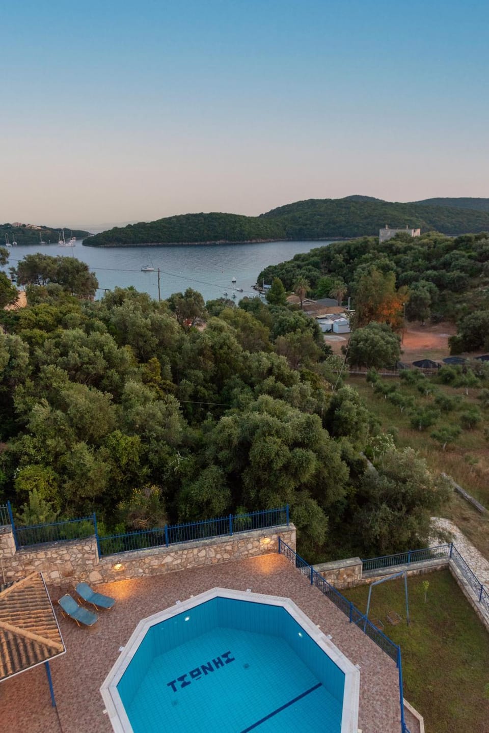 Nearby landmark, Natural landscape, Bird's eye view, Mountain view, Pool view, Sea view, Swimming pool, Location