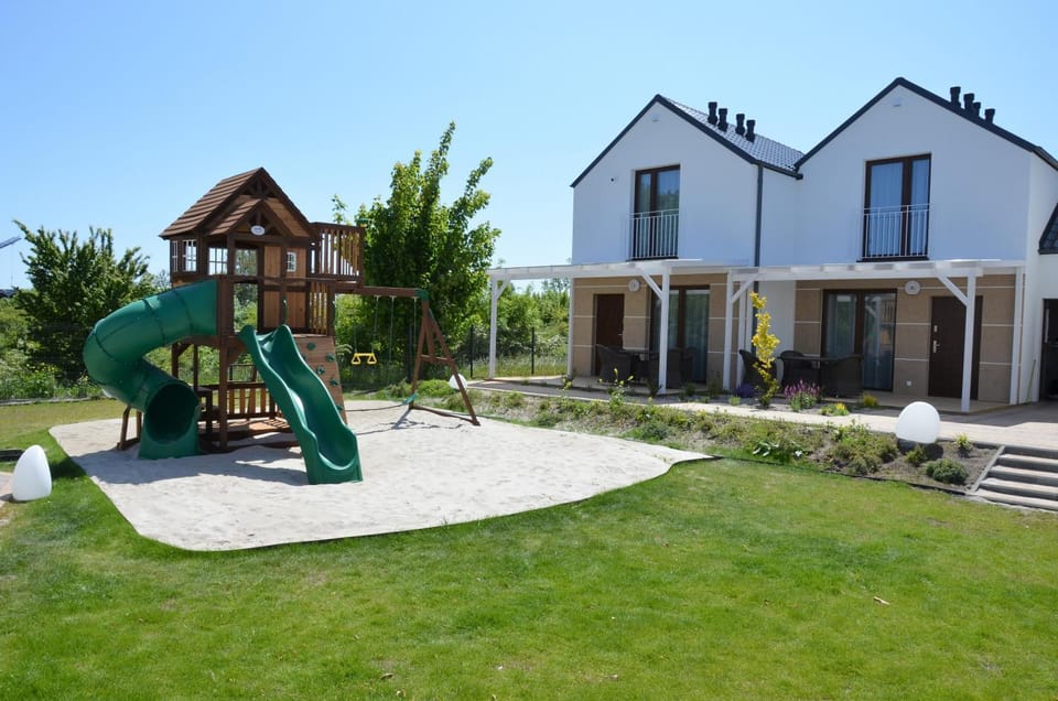 Property building, Day, Children play ground, Garden, Evening entertainment, Garden view