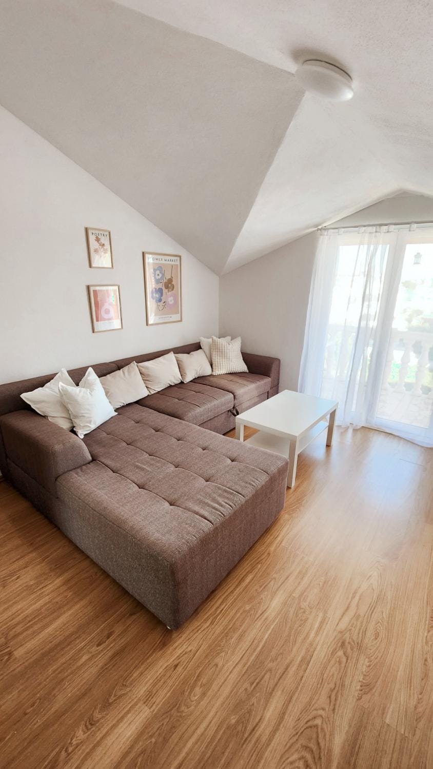 Apartment Sarcevic Apartment in Šibenik-Knin County, Croatia