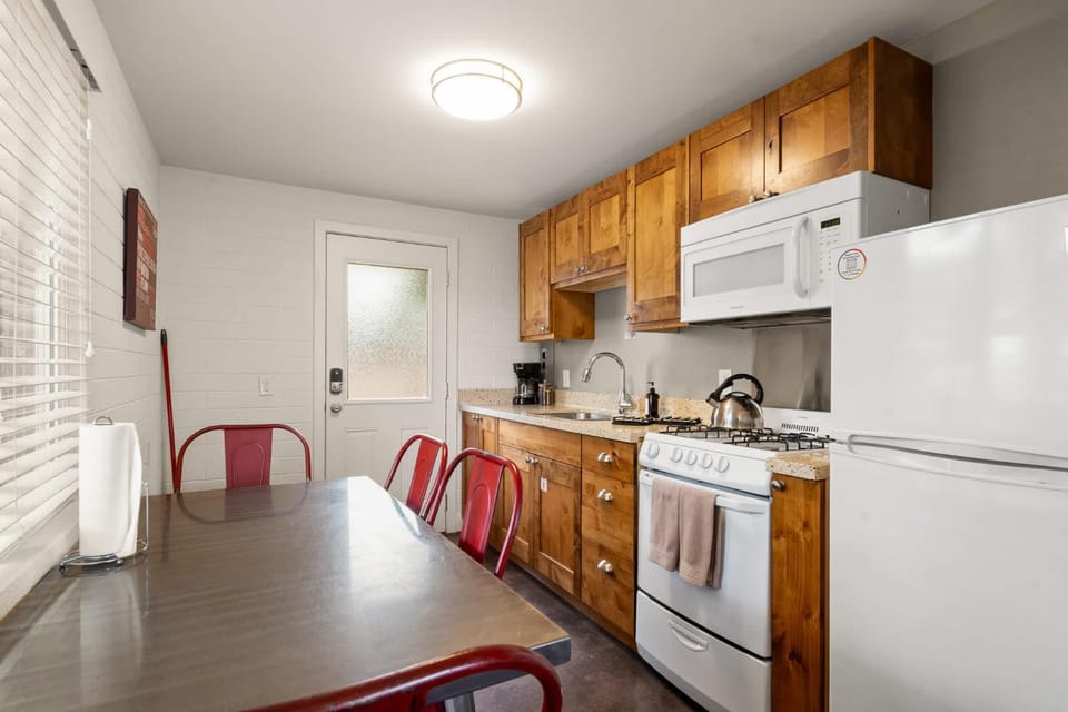 Downtown Cozy Home Base - Purple Sage 1 House in Moab