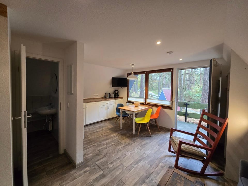 Glücklich am Strand - Ruhe im Kiefernwald mit Terrasse & Hund willkommen House in Trassenheide