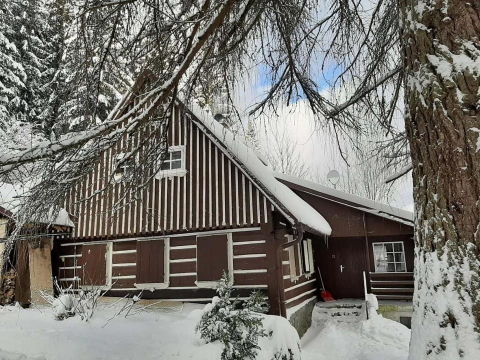 Property building, Winter