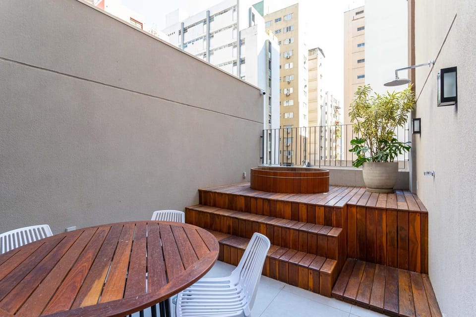 Property building, Day, Hot Tub, Area and facilities