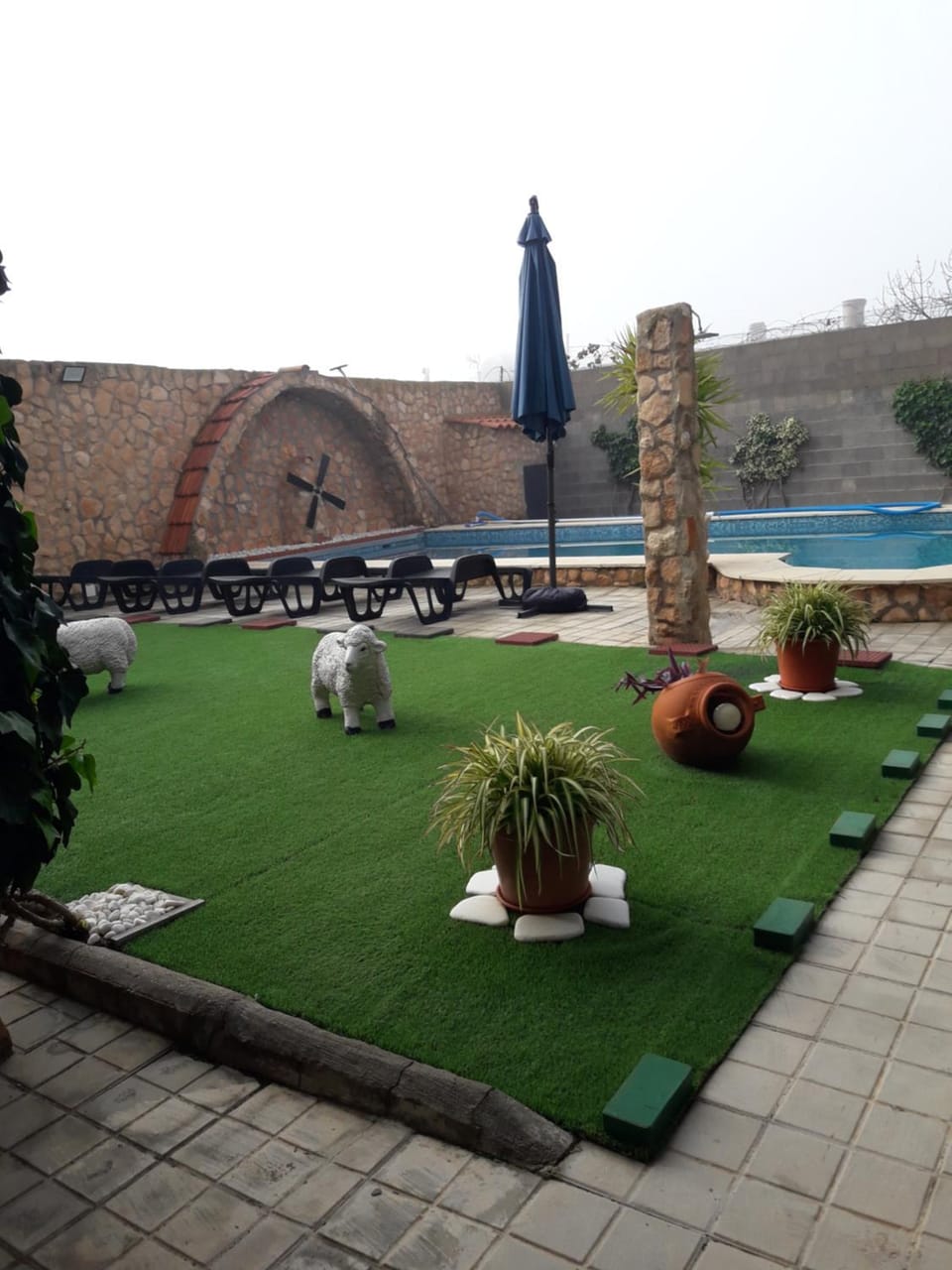 Swimming pool