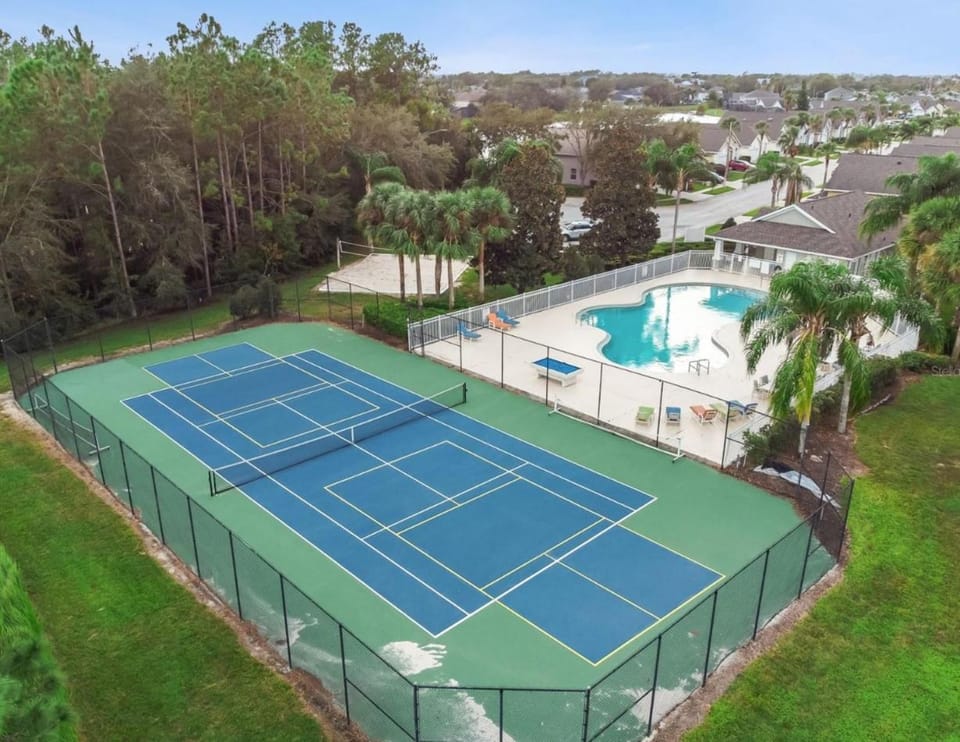 Tennis court
