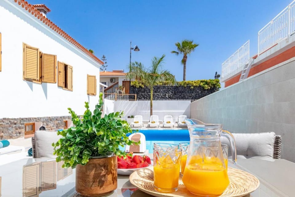 Villa Luna With Heated Pool Villa in Canary Islands