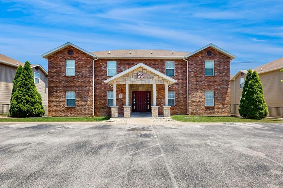 Making Branson Memories - Unit 1 House in Branson