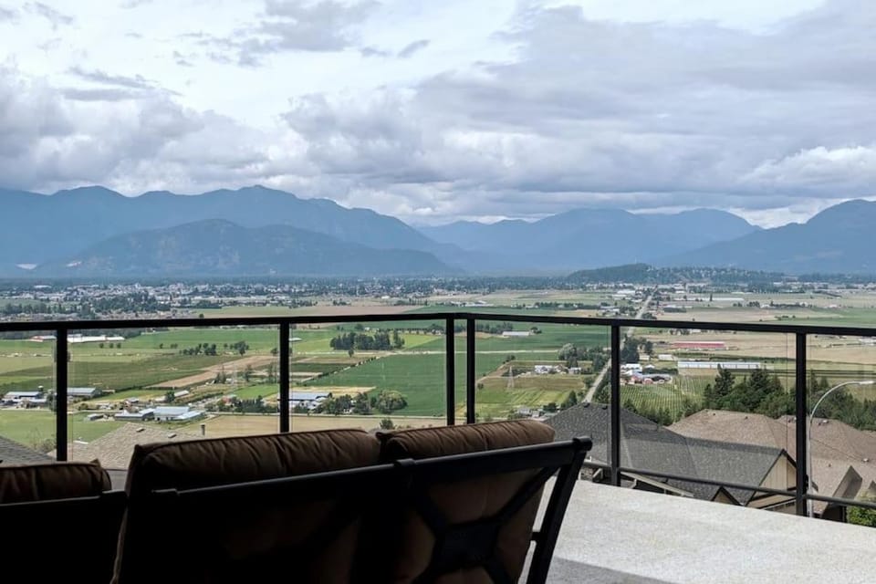 View (from property/room), Balcony/Terrace, Balcony/Terrace, Mountain view