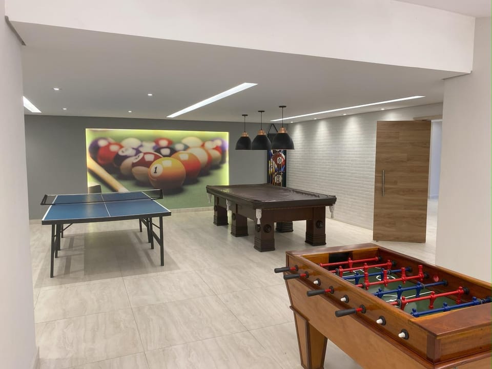 Billiard, Game Room, Table tennis