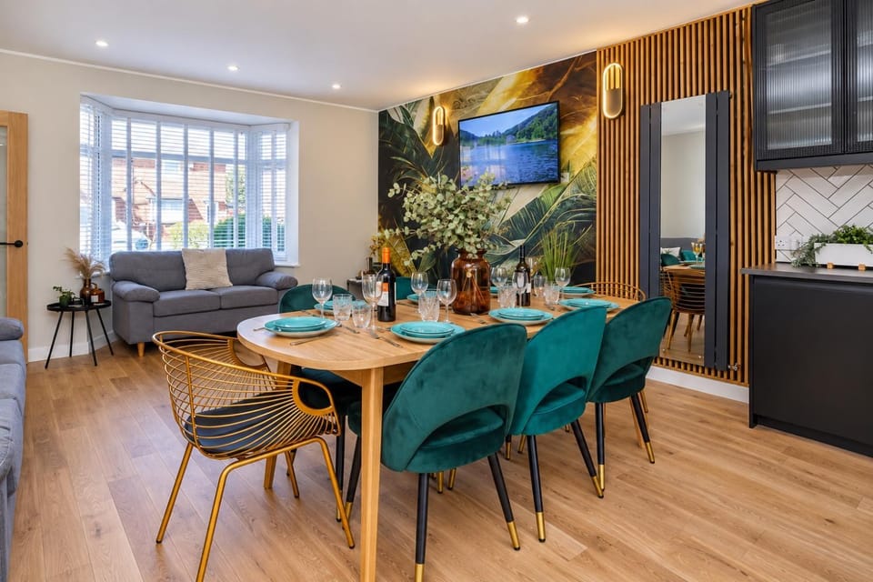 The Dodsworth modern 4 bedroom house, sleeps 8 House in York