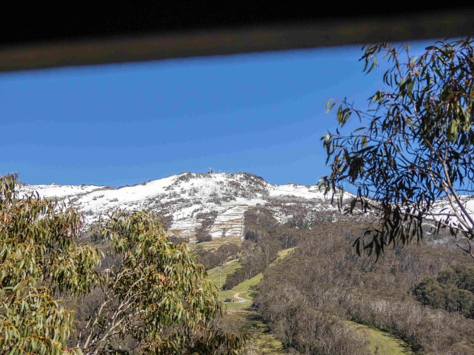 Nearby landmark, Natural landscape, Mountain view