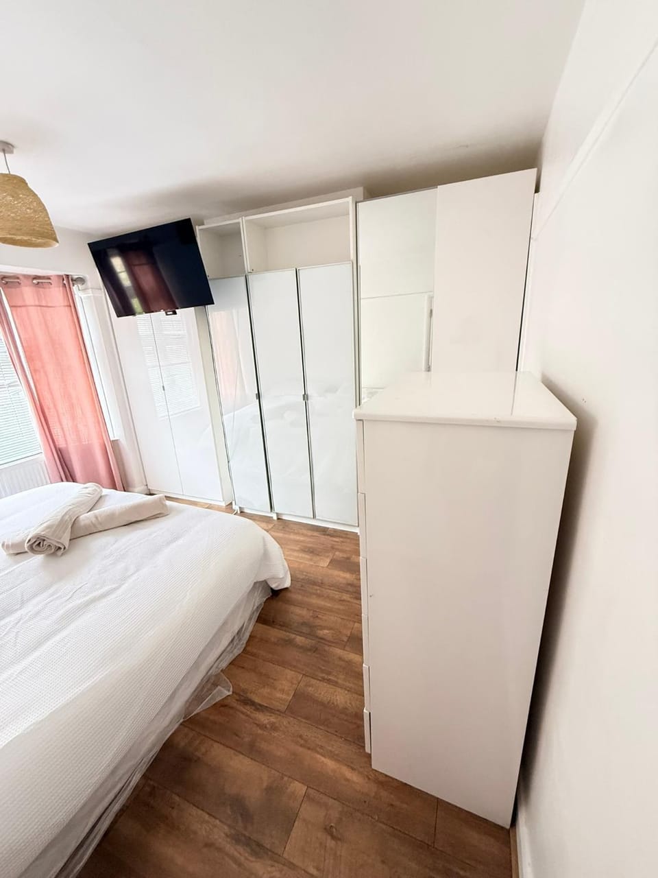 Spacious Private Room in Vibrant Near Selhurst Park stadium Vacation rental in Croydon