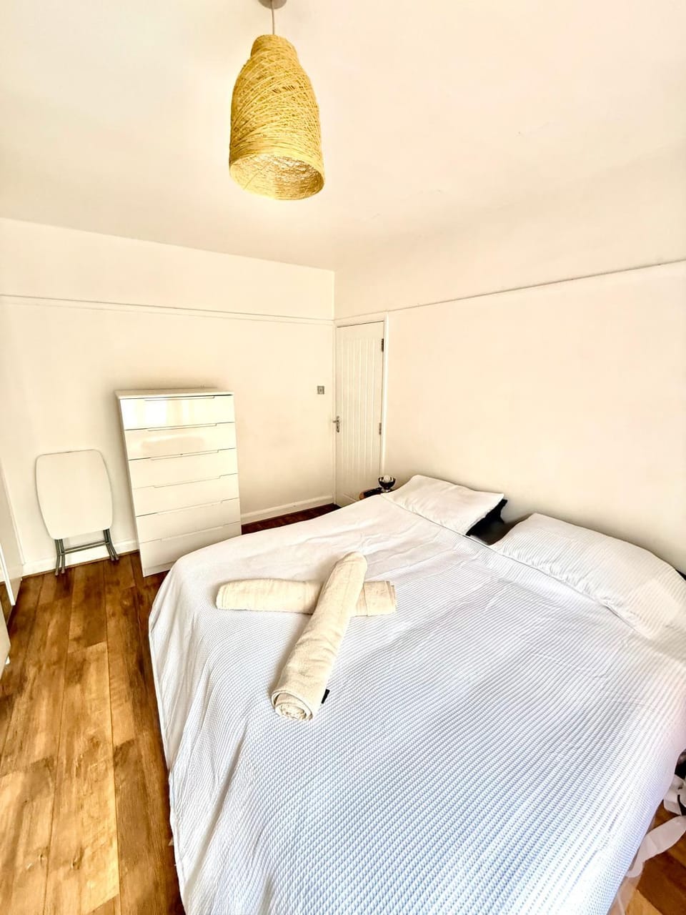 Spacious Private Room in Vibrant Near Selhurst Park stadium Vacation rental in Croydon
