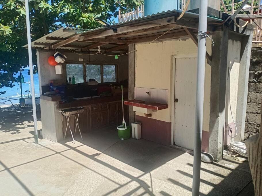 BBQ facilities, Kitchen or kitchenette