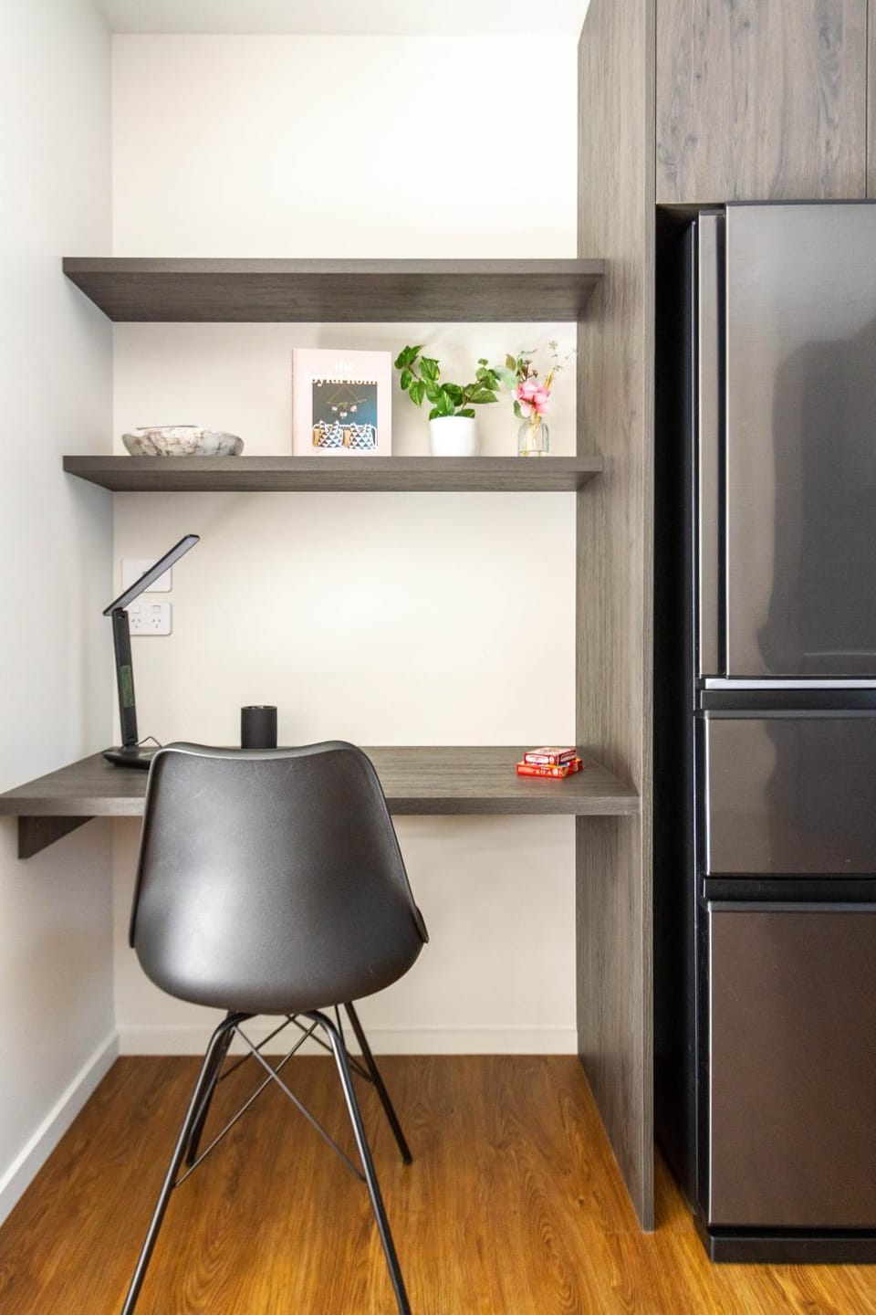 Kitchen or kitchenette, Decorative detail, Seating area