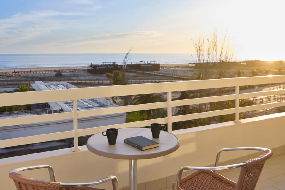 View (from property/room), Balcony/Terrace, Sea view
