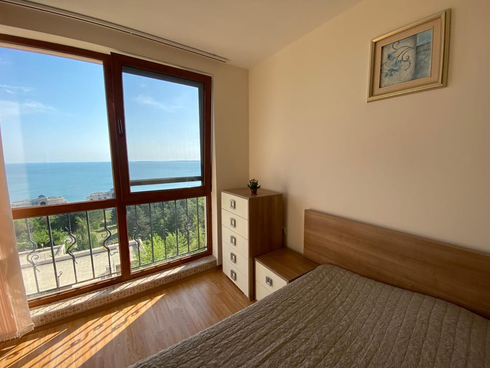 Bedroom, Sea view