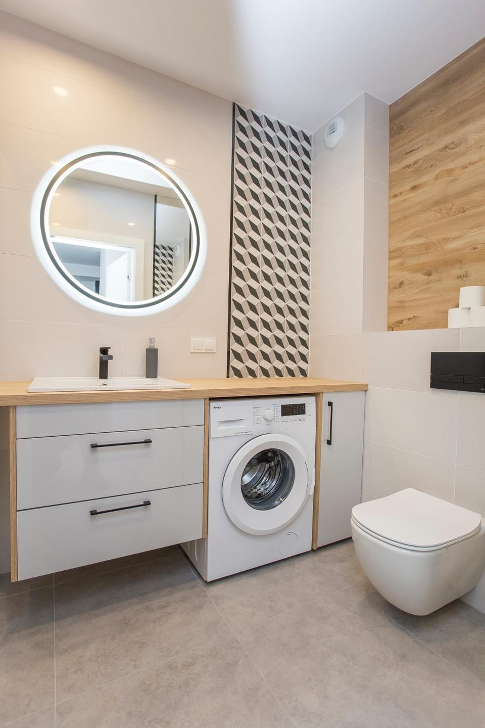 Bathroom, washing machine