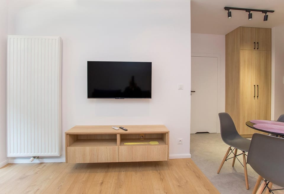 TV and multimedia, Living room, wardrobe
