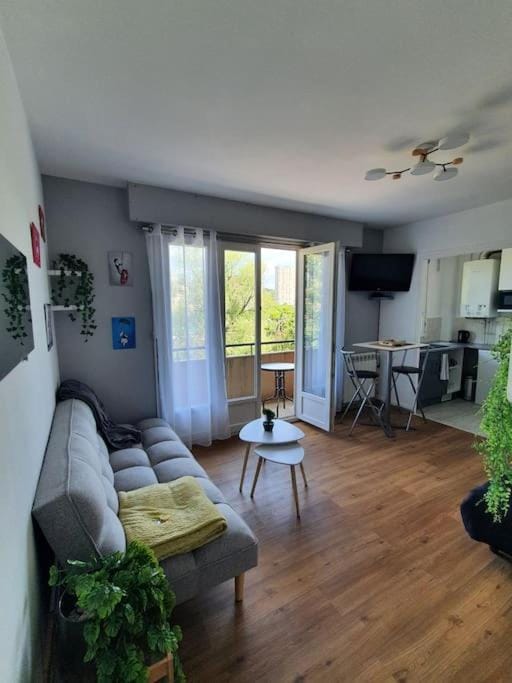 Le studio du quai Apartment in Wallonia, Belgium