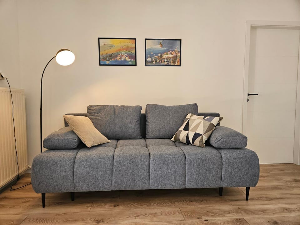Mare Beachfront Apartment with Sea View Apartment in Pula