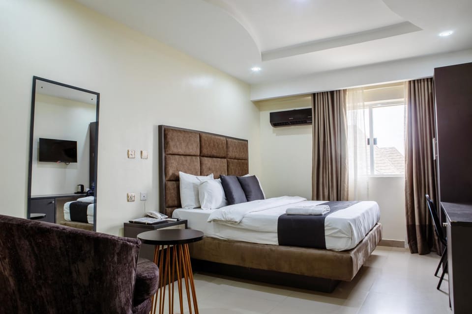 Romeneo Grand Royal Hotel Hotel in Lagos