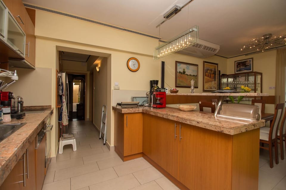 299 - Teljes panorámás közvetlen balatonparti exkluzív apartman Apartment in Balatonszárszó