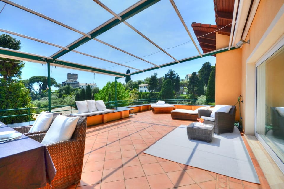 View (from property/room), Balcony/Terrace