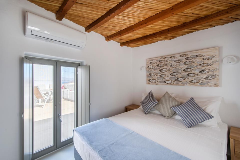 Rina Houses Apartment in Paros, Greece