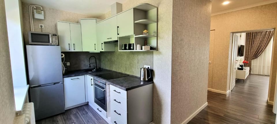 Kitchen or kitchenette, Dining area, dishwasher, minibar, pet friendly, stove