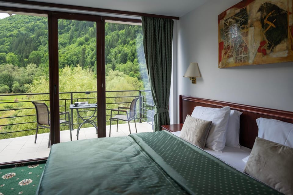 Bed, View (from property/room), Balcony/Terrace, Photo of the whole room