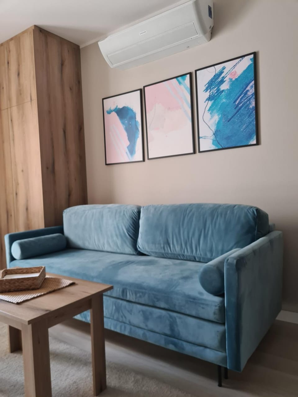 Mostowa 23 HUGO Apartment, self check-in 24h, free parking, air-conditioning Apartment in Poznan
